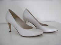 Tamaris Damen Leder Pumps Schuhe weiß perlmut 38 Hessen - Rodgau Vorschau