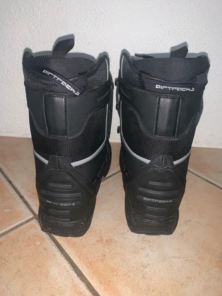 Snowboard Schuhe Damen in Niederrieden