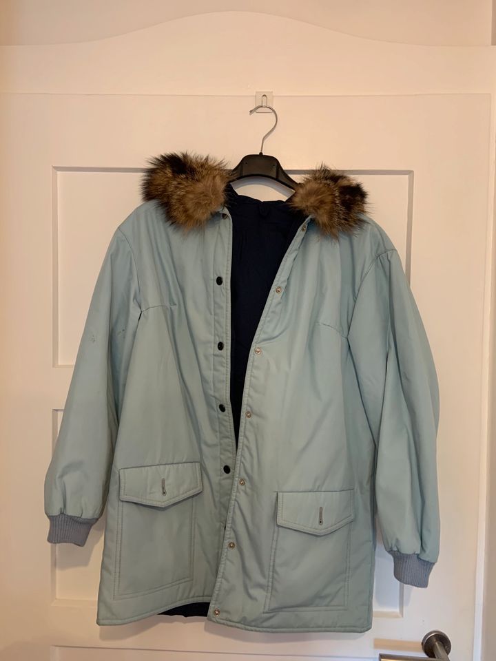 Hellblauer Mantel Parka mit Pelz Kaputze Atelier Modell Gattino in München