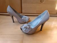 Esprit Pumps Gr. 38 beige Peeptoe Schleife Bayern - Nersingen Vorschau