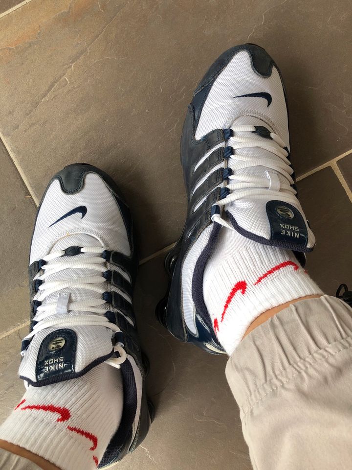 Nike Shox NZ weiß blau in Scheßlitz