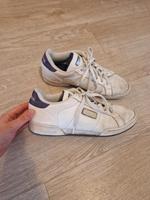 Weiße Reebok Sneaker, Turnschuhe, vintage, retro Berlin - Rummelsburg Vorschau