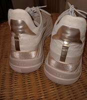 Sneaker hautfarben 41 Hessen - Gemünden Vorschau