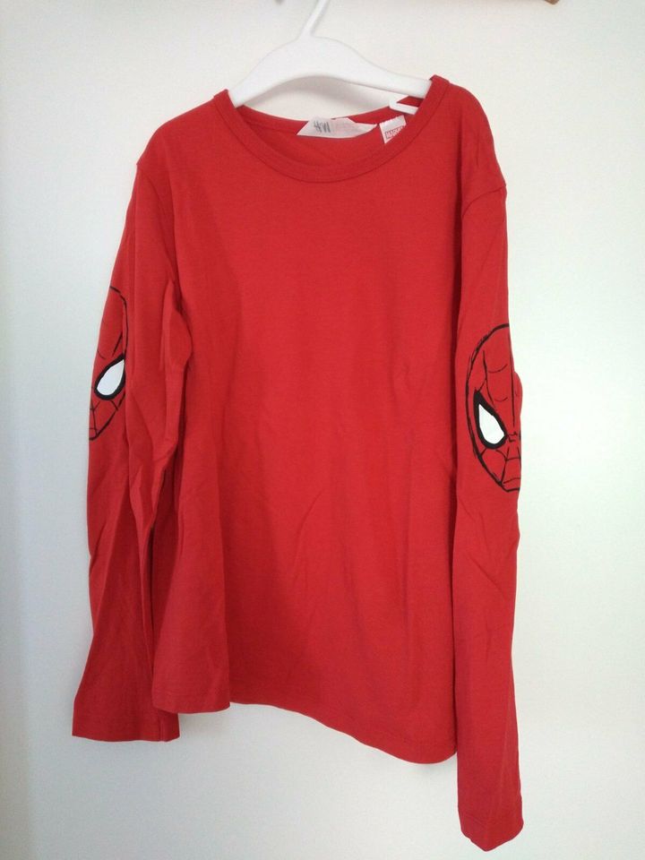 H&M Pullover Spiderman Motiv Gr. 134/140 Top in Marktheidenfeld