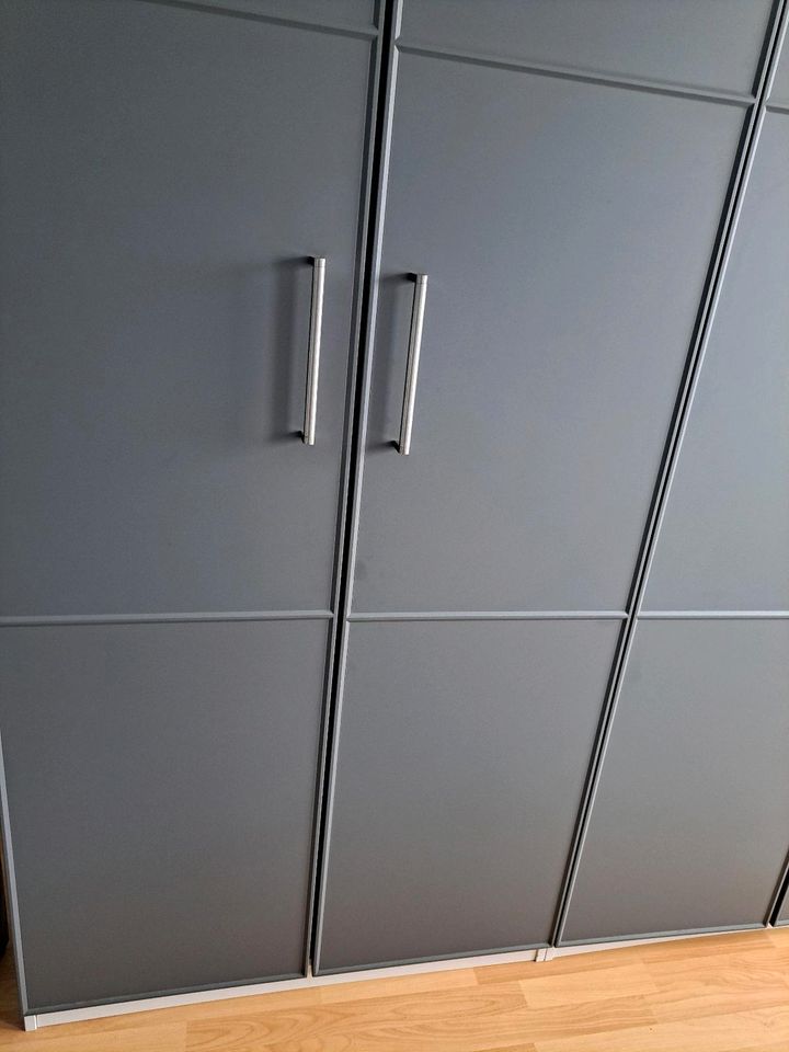 MERÅKER Türen für Ikea PAX in Berlin