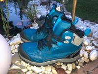 Quechua Wander Stiefel Winter Boots 40 Sachsen-Anhalt - Bitterfeld Vorschau