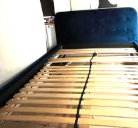 Bett blau Lattenrost 2 m  x 1,4 m Schlafzimmer samtstoff Holz Bayern - Bellenberg Vorschau