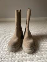 Stiefel aus Wildleder von Custome Selection Hamburg-Nord - Hamburg Eppendorf Vorschau