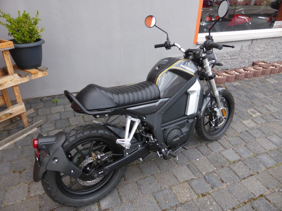 ELEKTRO MOTORRAD HORWIN CR6 CARBON 6200W 100KMH  ANGEBOT NP.5999€ in Halle