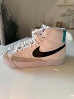 Nike Sneaker Blazer Größe 39 Niedersachsen - Bückeburg Vorschau