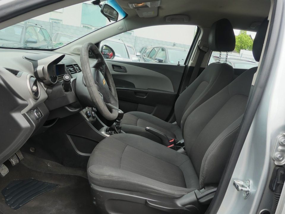 Chevrolet Aveo 1.2 *Klima* in Leverkusen