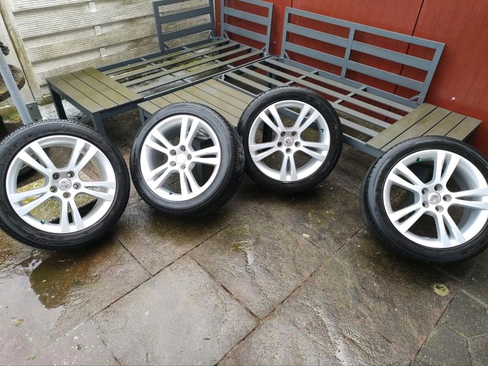 Original Seat Alufelgen von Ronal 215/45/R16 mit Sommerreifen in Moormerland