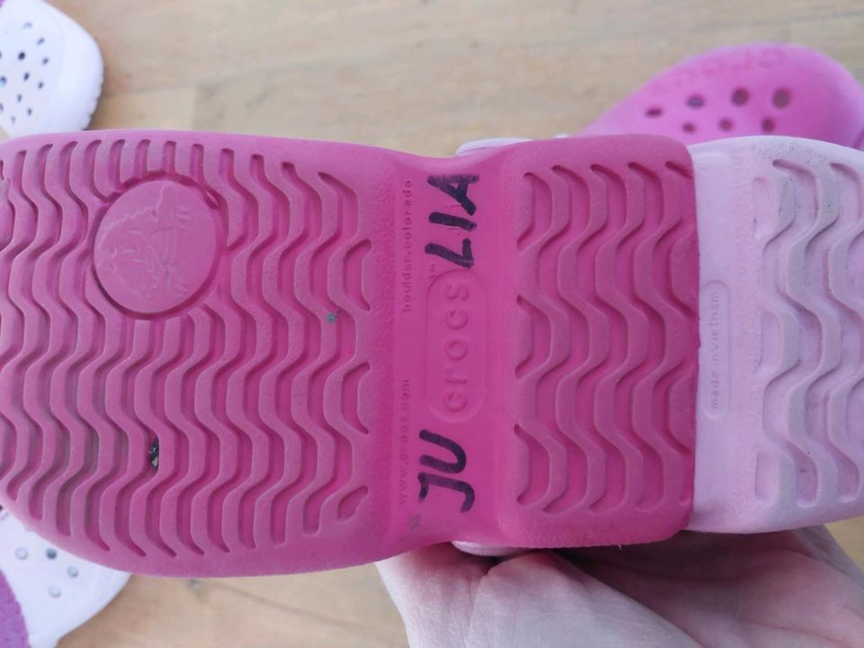 Crocs pink J1 in Billerbeck