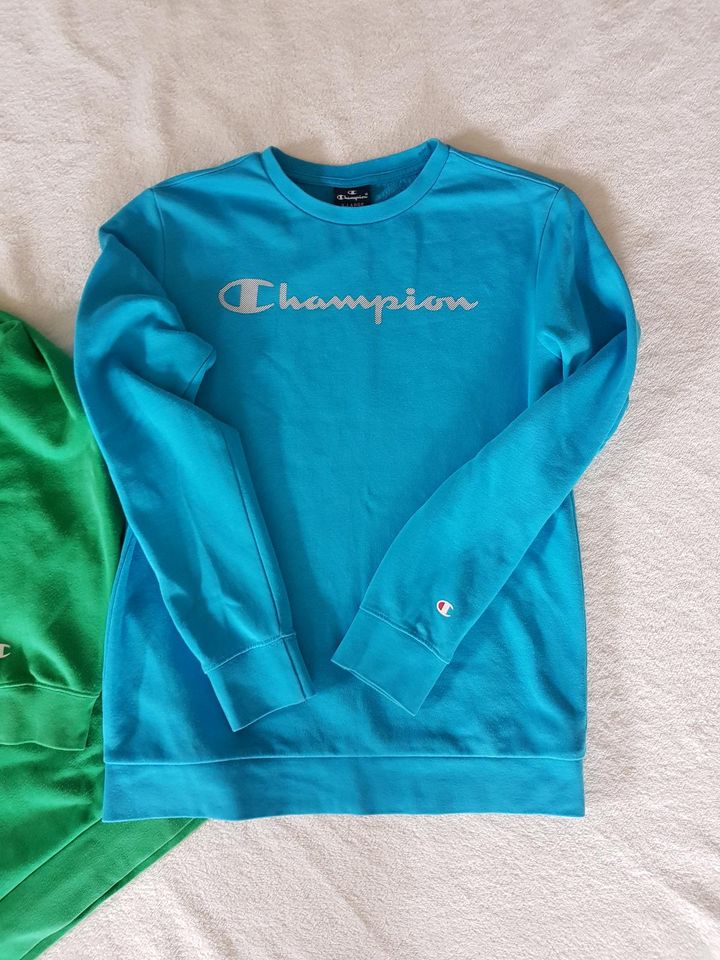 Champion Pulli Gr.162/167 in Tuntenhausen