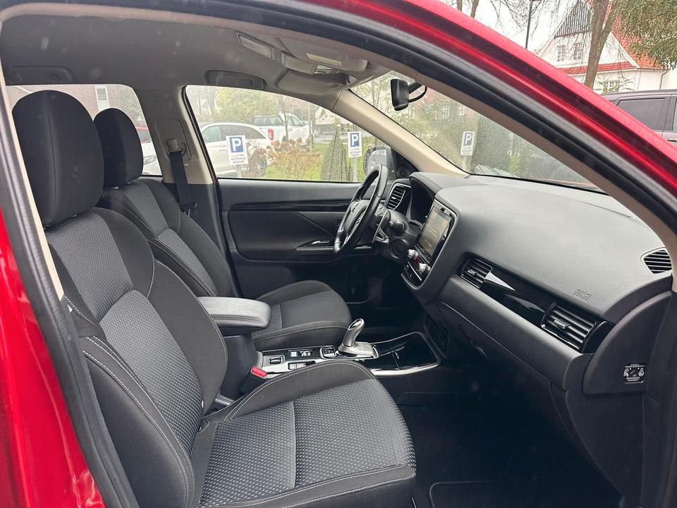 Mitsubishi Outlander PHEV Basis 4WD*CAM*SERVICE NEU*1.HAND in Menslage