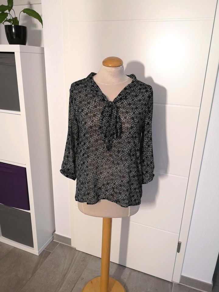 Bluse / Sommerbluse Gr. 36 schwarz m.weißen Herzen Neu in Greven