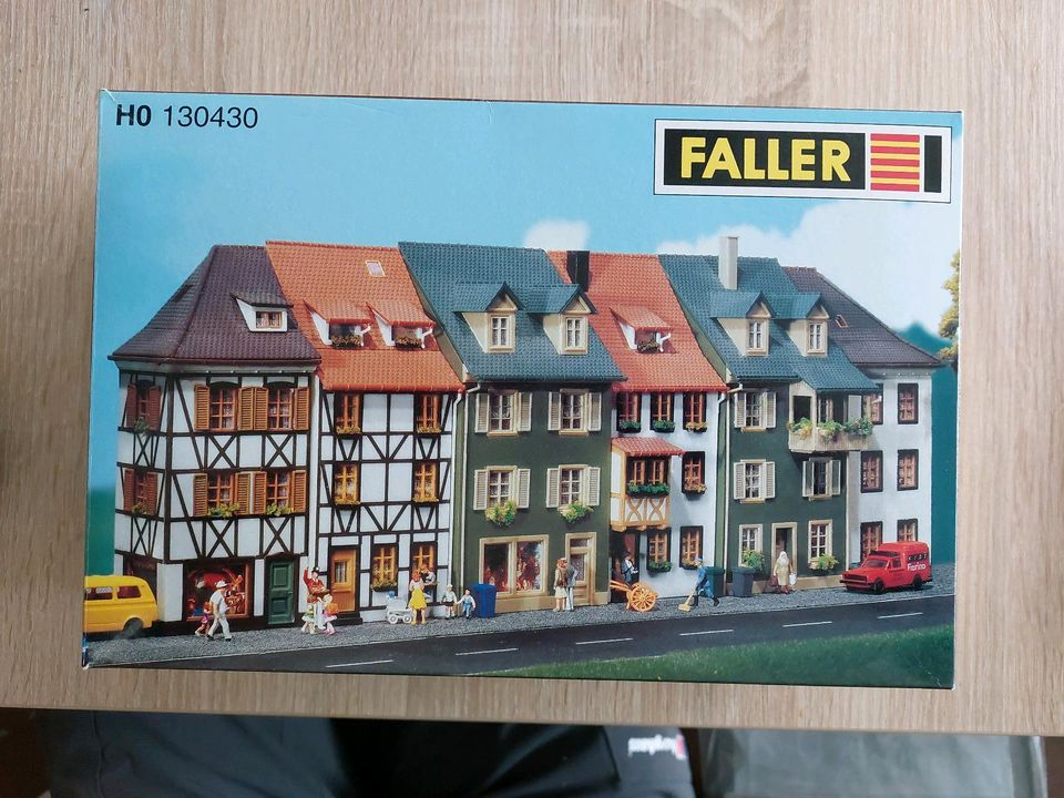 Faller Modellbau 6 Reliefhäuser, H0 130430, neu in Essen