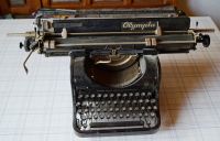 Alte historische Schreibmaschine OLYMPIA Mod. 8 um 1950 Niedersachsen - Warmsen Vorschau