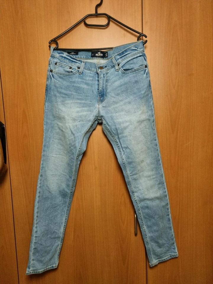 Jeans von Hollister in Forchtenberg
