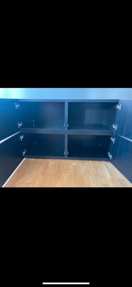 2 x Ikea Besta. (Sideboard, TV-Bank, Schrank) in München