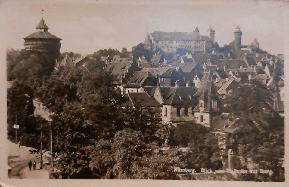 Nürnberg Blick zur Burg Ansichtskarte ungelaufen in Alsfeld