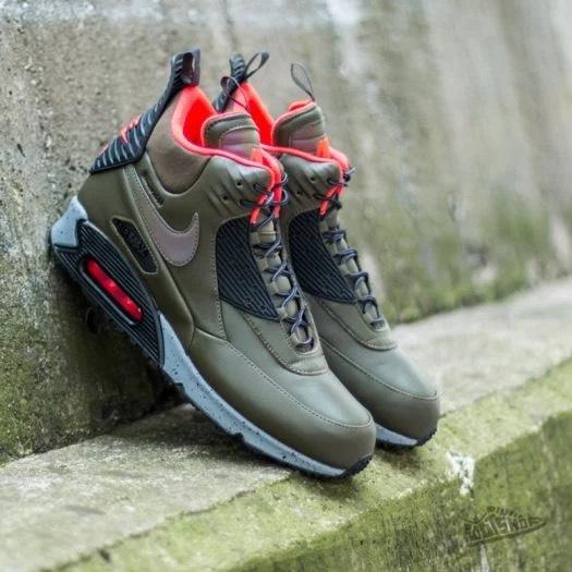NIKE AIR MAX 90 SNEAKERBOOT DARK LODEN BLACK BRIGHT CRIMSON in Niedersachsen Cloppenburg kleinanzeigen