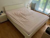 Bett (160X220), Matratze und 2 Nachttische München - Ramersdorf-Perlach Vorschau