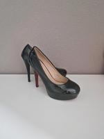 High Heels mit roter Sohle Wuppertal - Elberfeld Vorschau