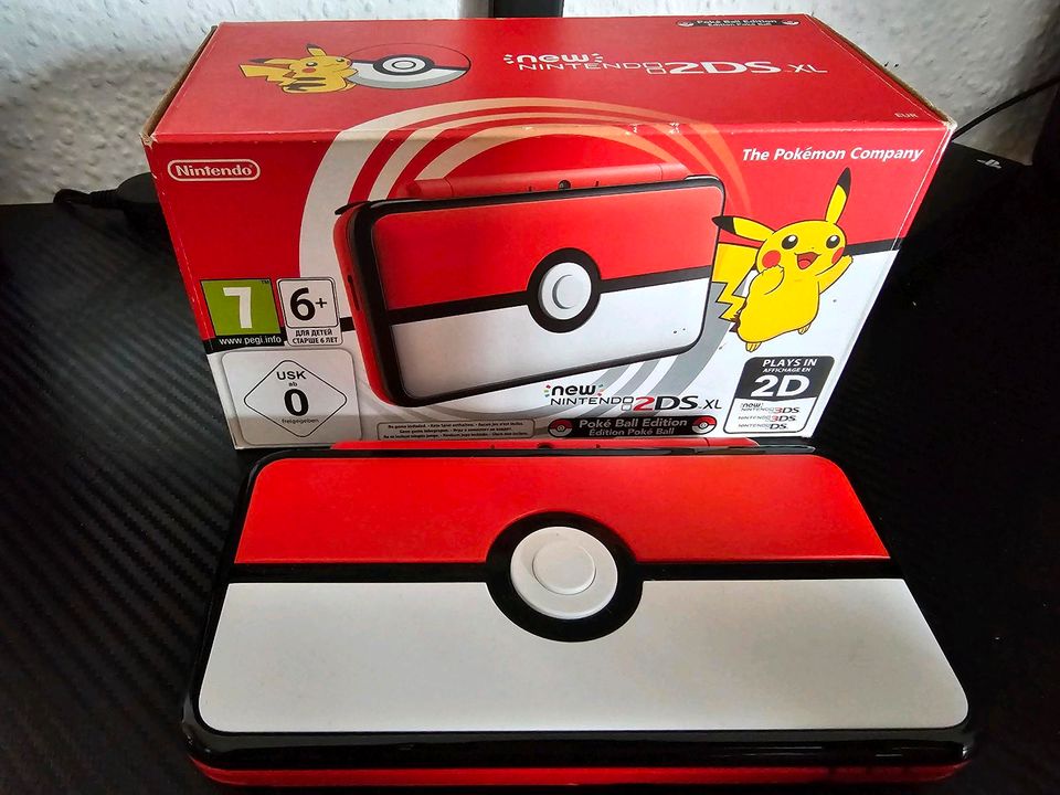 New Nintendo 2ds XL Pokemon Edition inklusive Original Verpackung in Villingen-Schwenningen