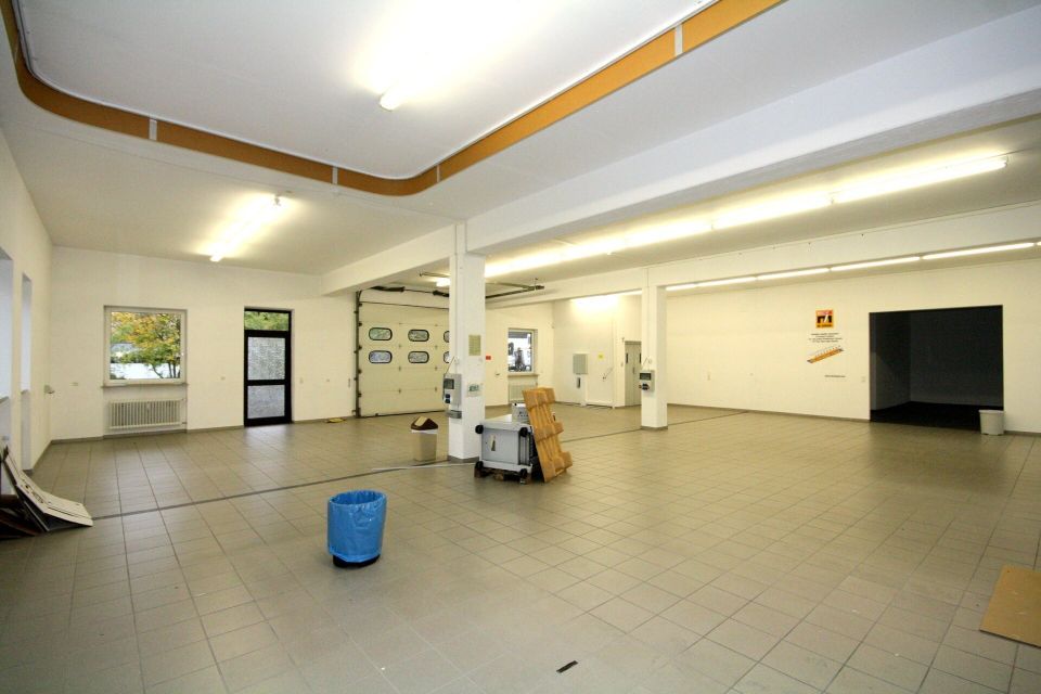 Praktische Lager-/Produktionsfläche mit Büro in Planegg-Martinsried in Planegg