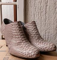 Joop Stiefelette Ancleboots Hochschaftpumps Größe 37,5 Niedersachsen - Garbsen Vorschau