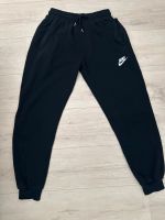 Nike Jogginghose in Gr L Mülheim - Köln Dünnwald Vorschau