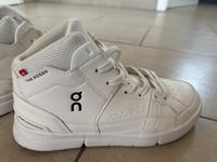 ON THE ROGER Clubhouse Mid Schuhe Turnschuhe Neuwertig Bayern - Abensberg Vorschau