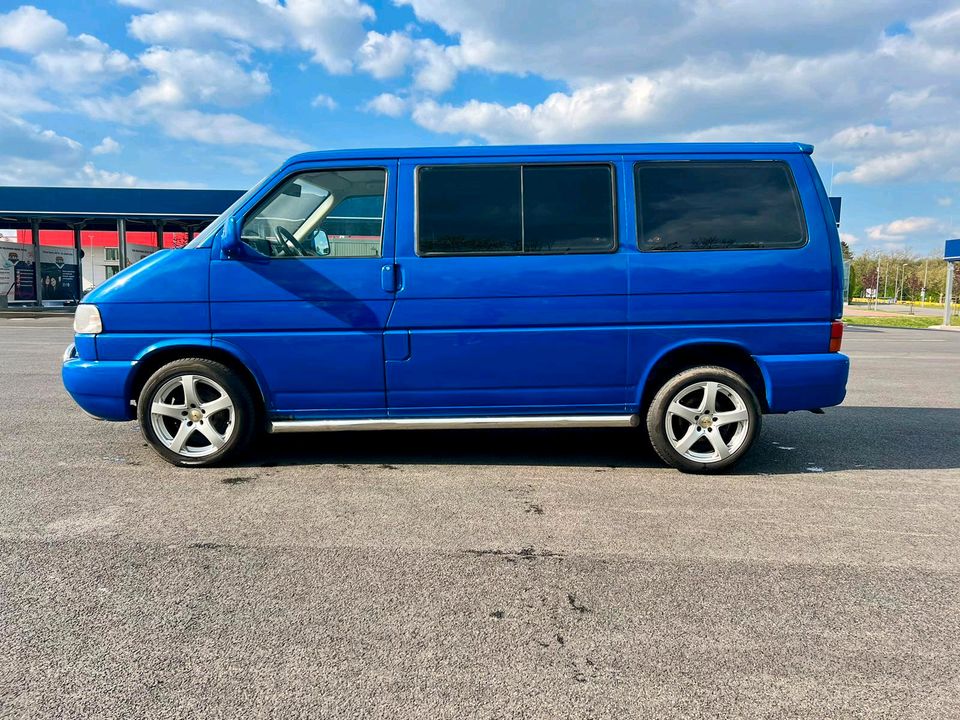 Volkswagen T4 Multivan Generation 2.5 TDI in Bochum