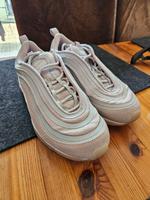 Nike Air Max Schuh Damen (Größe 40) Hessen - Hüttenberg Vorschau