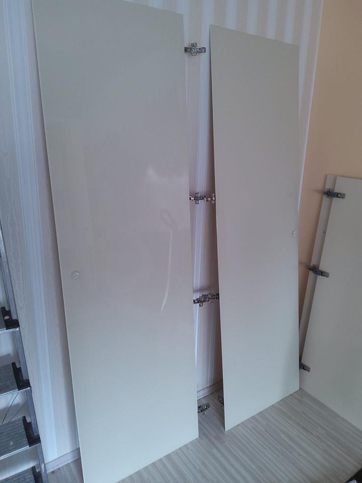 Doppel Schranktüren Glas beige creme edel 2 Paar vorhanden in Oberkrämer