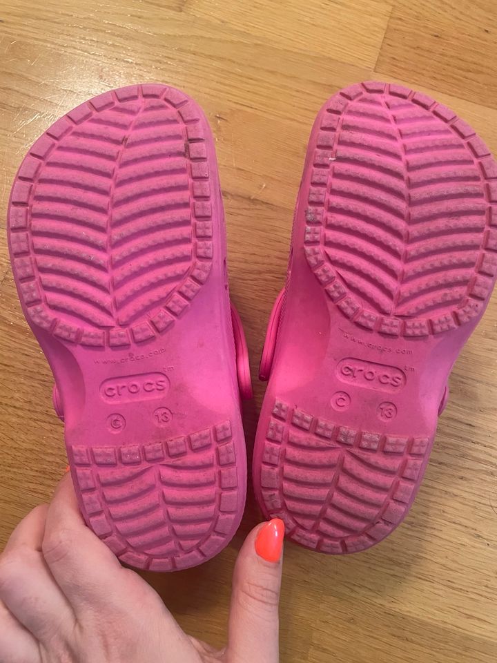 Crocs pink 30-31 in Bremen