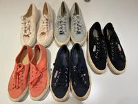 5 Paar Superga sneaker hellblau, blau, schwarz, Lachs, Creme München - Trudering-Riem Vorschau