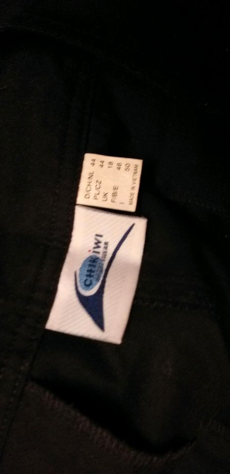 Neue Chikiwi Sportswear Hose Gr.44/XXL schwarz und weiß in Berlin -  Steglitz | eBay Kleinanzeigen ist jetzt Kleinanzeigen