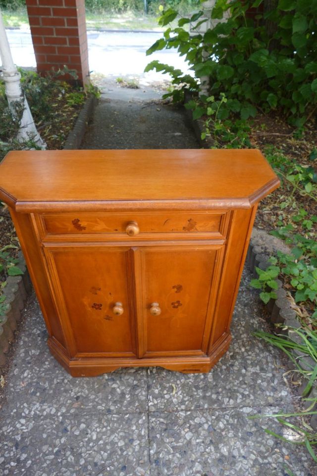 Kleiner Schrank Anrichte Sideboard  Kirsche mit Intarsien in Hamburg