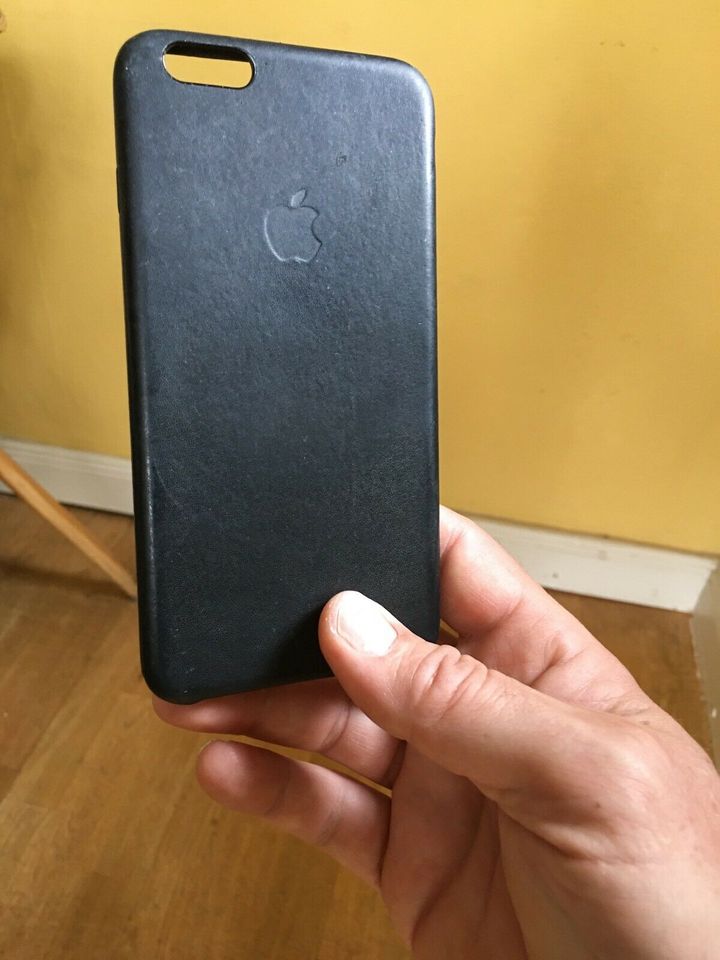 iPhone 6s Plus Leder case schwarz in Leipzig