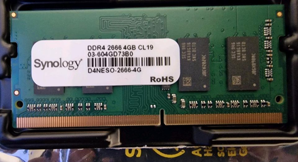 Original Synology DDR4 2666 CL19 2 x 4GB RAM in Edingen-Neckarhausen