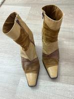 Buffalo Retro Stiefletten cognac/ beige Gr. 39 Leder Nordrhein-Westfalen - Troisdorf Vorschau