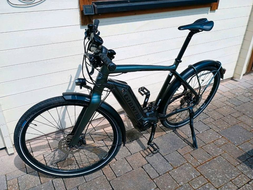 Giant Quick E+ E-Bike Trekkingbike Elektrofahrrad NUR 1.467 KM! in Witzenhausen