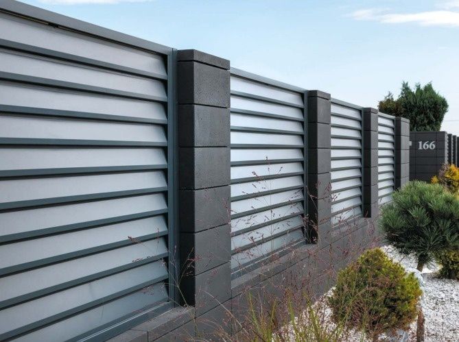 Jalousienzaun Alumax aus Aluminium: 30,3m x 160cm. Sichtschutzzaun, Gartenzaun, Lamellenzaun, Schmiedezaun, Schmuckzaun, Metallzaun. Komplettset ohne WPC und Doppelstabmattenzaun. in Siegen