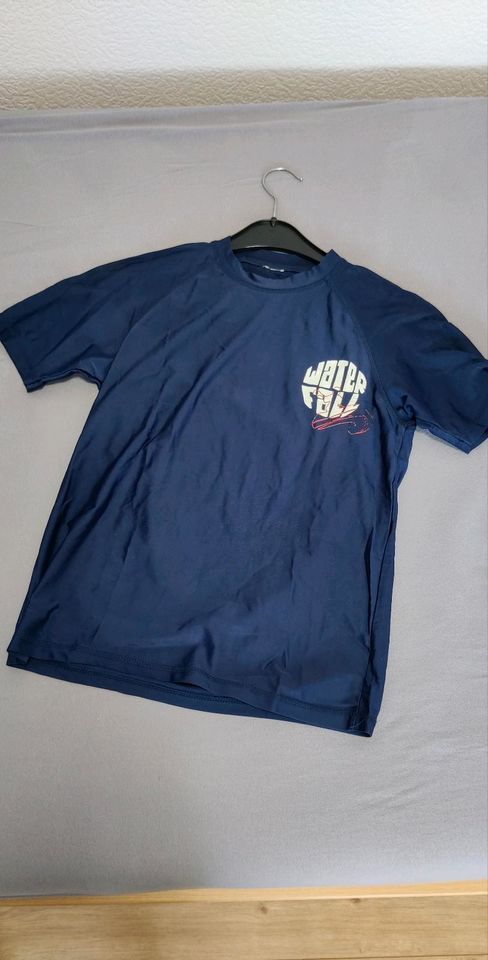 Badeshirt Schwimmshirt für Jungen Gr. 146 in Herbertingen