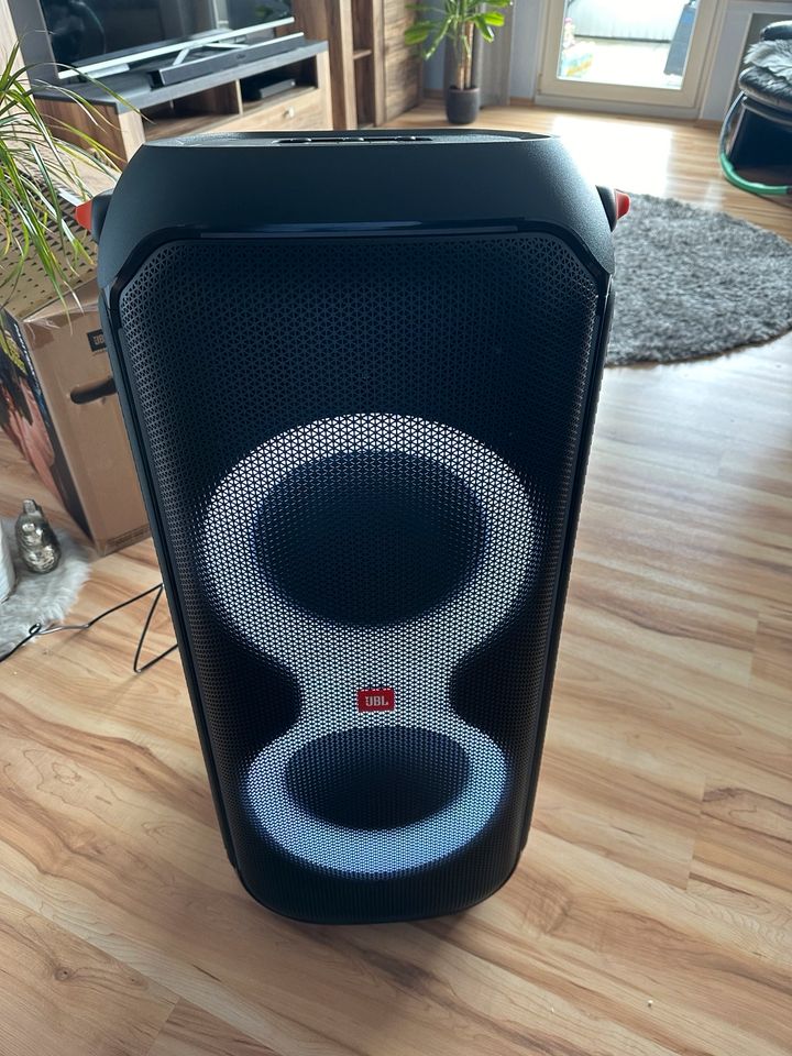 JBL Partybox 710 fast neu und OVP in Kürten