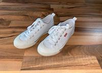 Sneaker von Levi’s in weiß Gr.39 *2x getragen* Hessen - Rüsselsheim Vorschau