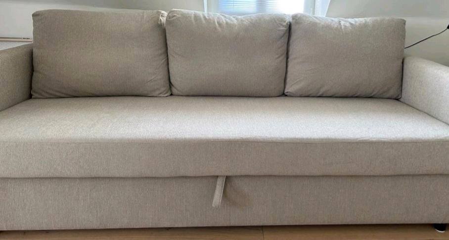 Friheten Ikea canapé couch sofa beige schlafcouch bettkasten in Müllheim