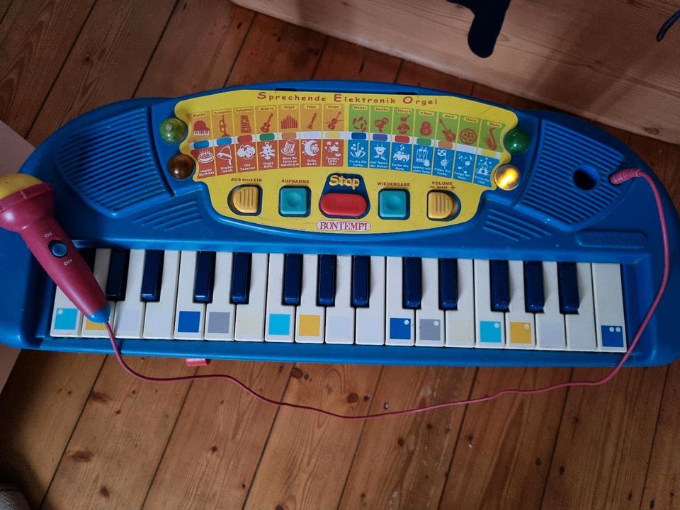Klavier Kinderspielzeug,sprechende elektronik Orgel in Dresden